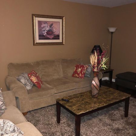 Entire Townhome Available Near Nice Park Library And Shopping Γουίνστον-Σάλεμ Εξωτερικό φωτογραφία